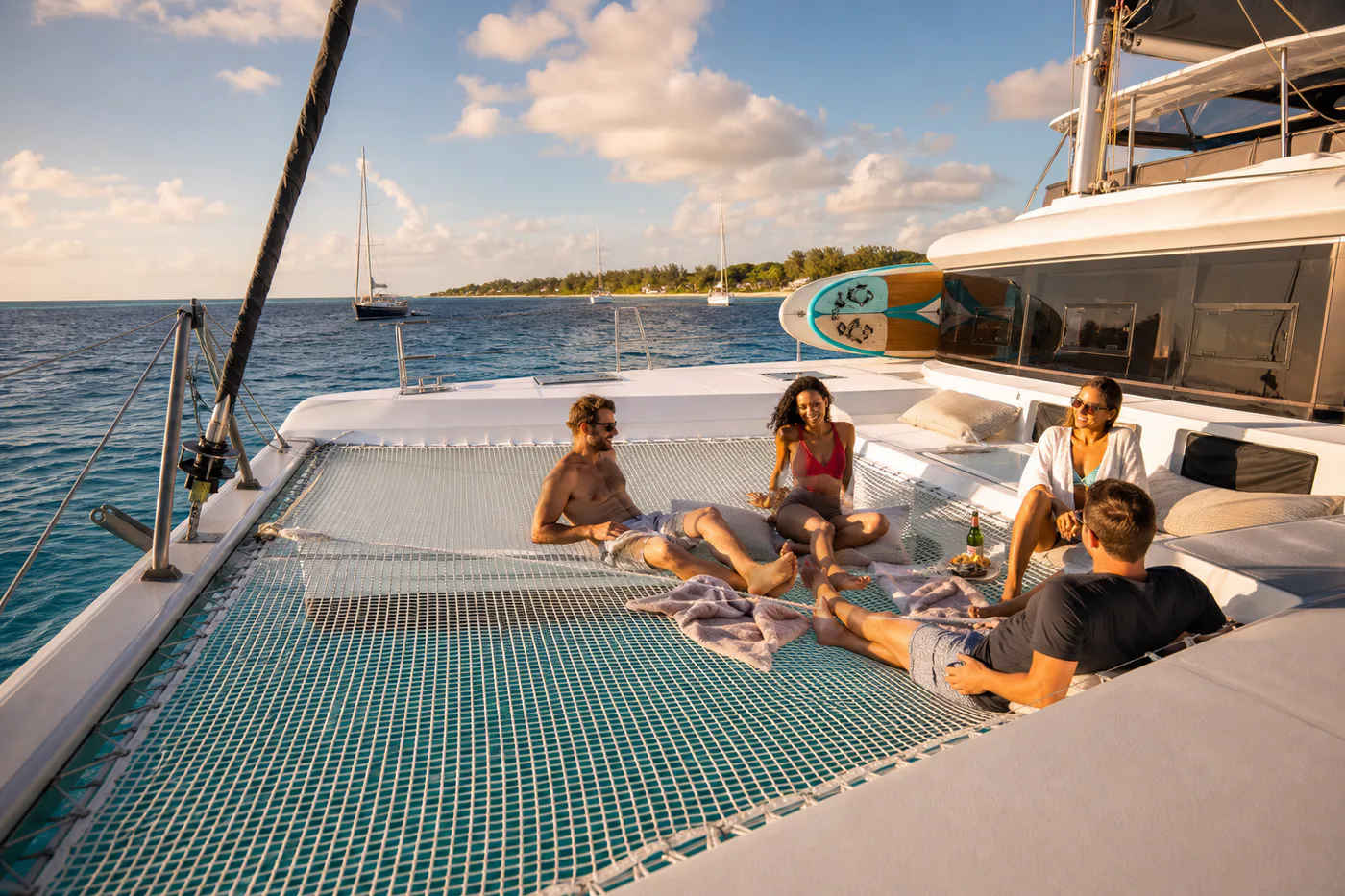 Guests on the bow nets